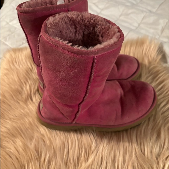 UGG LADIES BOOTS. - Picture 4 of 5